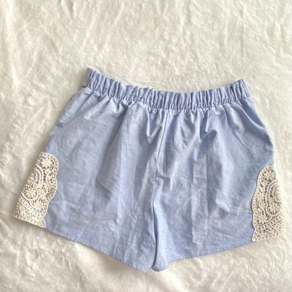 Francesca’s Boutique Shorts w/ Crochet in Large - Picture 8 of 10
